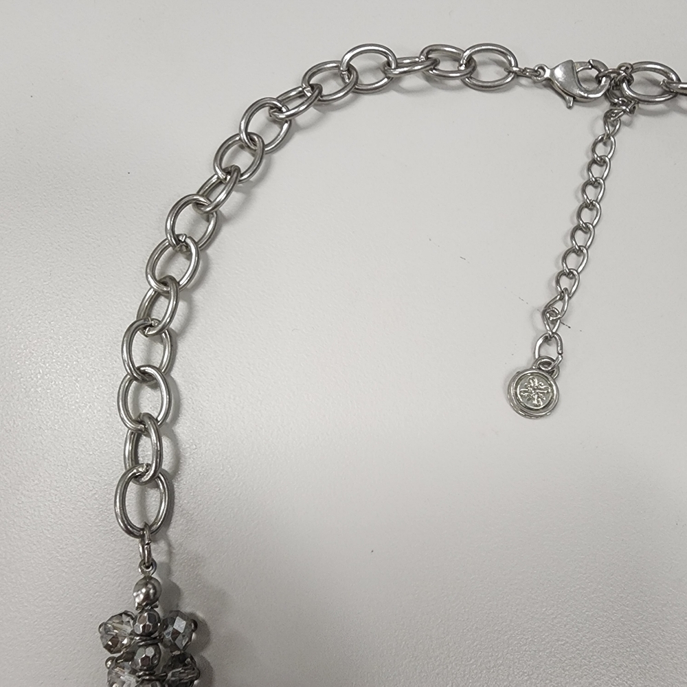 Simply Vera Vera Wang Faceted Crystal Statement Necklace Gray Cha Cha Beaded - Picture 8 of 14